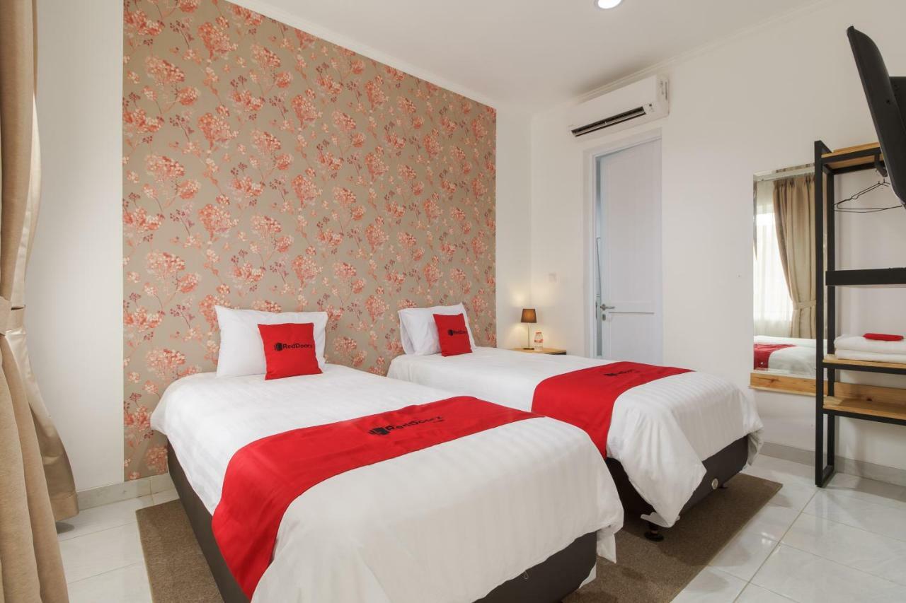Reddoorz Plus Near Exit Toll Puncak 2 Bogor Exterior foto